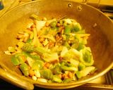 A picture of step 4 of Colorful Aval/Poha Uppuma.