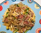 รูปขั้นตอนการทำที่ 2 ของ ผัดก๋วยเตี๋ยวใส่เบคอน คีโต