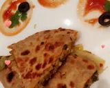 A picture of step 6 of Chatpati chapati sandwich.