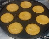Foto langkah ke 7 dari resep Bolu Caramel Mini.