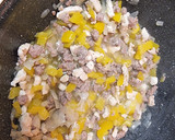 Foto del paso 1 de la receta: Tortitas rellenas de restos 🌮