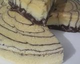 A picture of step 5 of Zebra Čake.