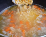 Foto langkah ke 4 dari resep Sup Merah / tomato soup simple.