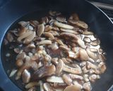 Une image de l'étape 2 de Tagliatelles crémeuses à l'ail et aux champignons #tablierdor2023.