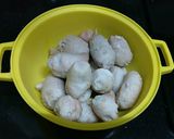 A picture of step 2 of Dry Chatpati Arbi.