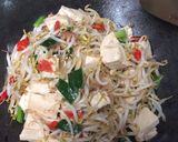 Foto langkah ke 3 dari resep Tumis tahu toge.