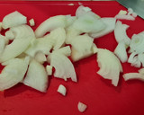 Foto del paso 2 de la receta: Salteado de magro de cerdo con champiñones y pimientos italianos