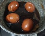 Foto langkah ke 3 dari resep Telur Pindang Teh.