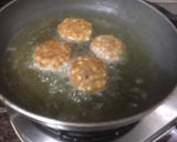 A picture of step 4 of Aloo Sabudana Vada (Potato and Tapioca Fritters).