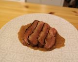 Foto del paso 3 de la receta: Magret de pato con compota de manzana