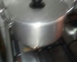 A picture of step 1 of White rice and potatoe soup.