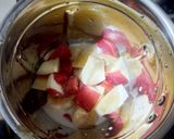 A picture of step 2 of Apple Banana Smoothie Bowl.