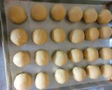 Hình bước làm 4 của món Bánh trung thu ngàn lớp nhân mochi chà bông trứng muối