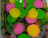 Foto langkah ke 2 dari resep Puding bunga ceria.