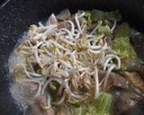 Foto langkah ke 4 dari resep Bening Sayur Tahu Bakso.
