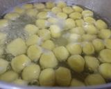 Hình bước làm 2 của món Chè chuối khoai dẻo