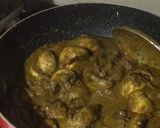 A picture of step 4 of Stir Fried Mushrooms Matar Masala M3.