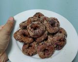 Gambar langkah 7 resipi Kuih Keria.