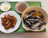 Hình bước làm 1 của món Cá Linh chung nồi cùng kim chi cóc