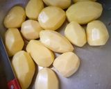 A picture of step 1 of Sauteed potatoes.