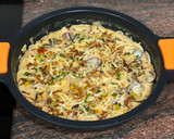 Foto del paso 9 de la receta: Spaghetti caldoso con almejas, coco, piparras y café