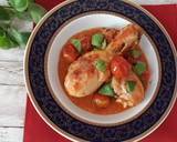 Foto del paso 5 de la receta: Pollo con tomate y albahaca
