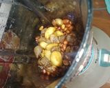 Foto langkah ke 5 dari resep Lapat Kuah Kacang (Buras Bumbu Kacang).