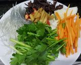 Hình bước làm 1 của món Phi lê cá điêu hồng chưng tương