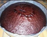 A picture of step 1 of Bird theme cake.