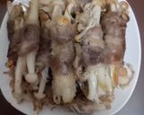 Hình bước làm 3 của món Bò cuốn nấm chiên