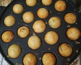 Foto langkah ke 3 dari resep Takoyaki lembut dan kopong.
