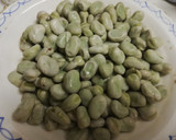 Foto del paso 1 de la receta: Habas esparragadas con huevo cuajado