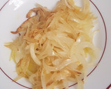 Foto del paso 1 de la receta: Salchichas frescas con champiñones y guisantes
