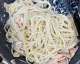 Foto del paso 3 de la receta: Spaghetti con crema y salmón