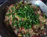 A picture of step 4 of Vegetable Chowmein.