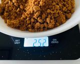 A picture of step 1 of Biscoff xmas mini pudding.