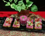 A picture of step 4 of Vegan Beetroot Dip with Toast.