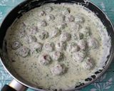 Húsgombócok petrezselymes mártásban spagettivel gluténmentesen recept fázis 3 fotója