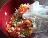 Foto langkah ke 5 dari resep Ayam suwir sambal matah.