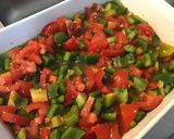 Une image de l'étape 6 de Pavés de truite aux tomates et poivrons verts.