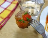 Foto del paso 6 de la receta: Albóndigas al horno con pisto, espárragos verdes y patatas