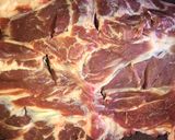 Foto del paso 1 de la receta: Bondiola con ciruela a la cerveza😋😋😋