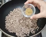 A picture of step 1 of Tandoori Mince Roll.