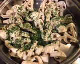 Une image de l'étape 3 de Cassolettes de blettes et champignons à la crème de curcuma.