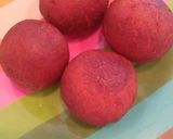 A picture of step 4 of Gulab Jamun made of milk powder.