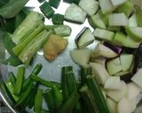 A picture of step 1 of Sindhi Kadhi.