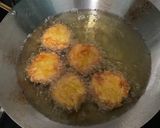Foto langkah ke 3 dari resep Crispy Cheese Hashbrown.