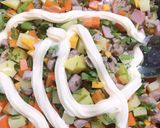 Hình bước làm 6 của món Salad Nga