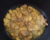 Foto langkah ke 4 dari resep Phat Phet Ayam & Udang.