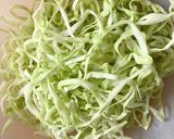 Hình bước làm 1 của món Bắp Cải Cà Rốt Xào Cá Ngừ Hộp